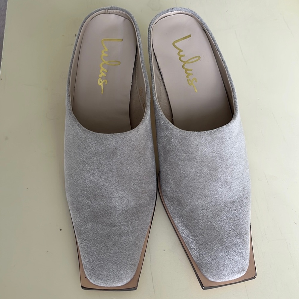 Lulu’s Suade mules with heel